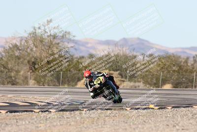 media/Dec-06-2025-CVMA (Sat) [[4a896cc04c]]/Race 8- Formula 40 MW and LW/